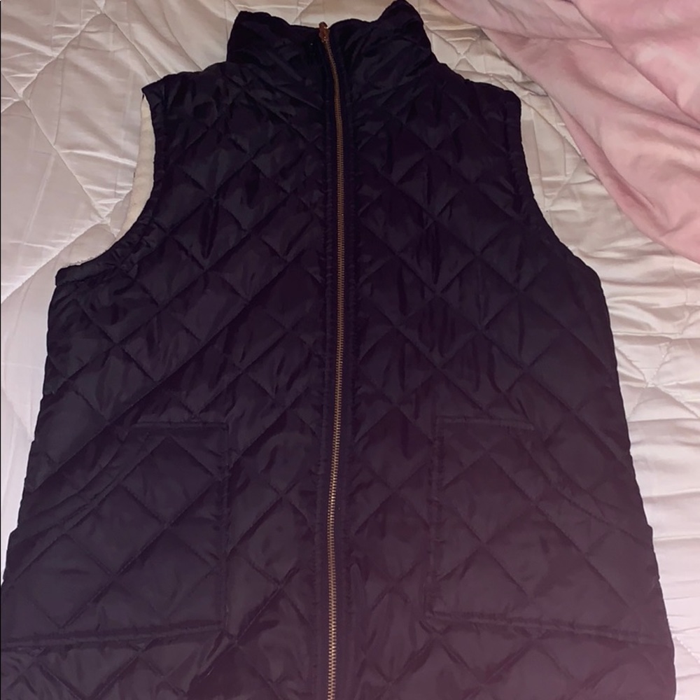 medium vest